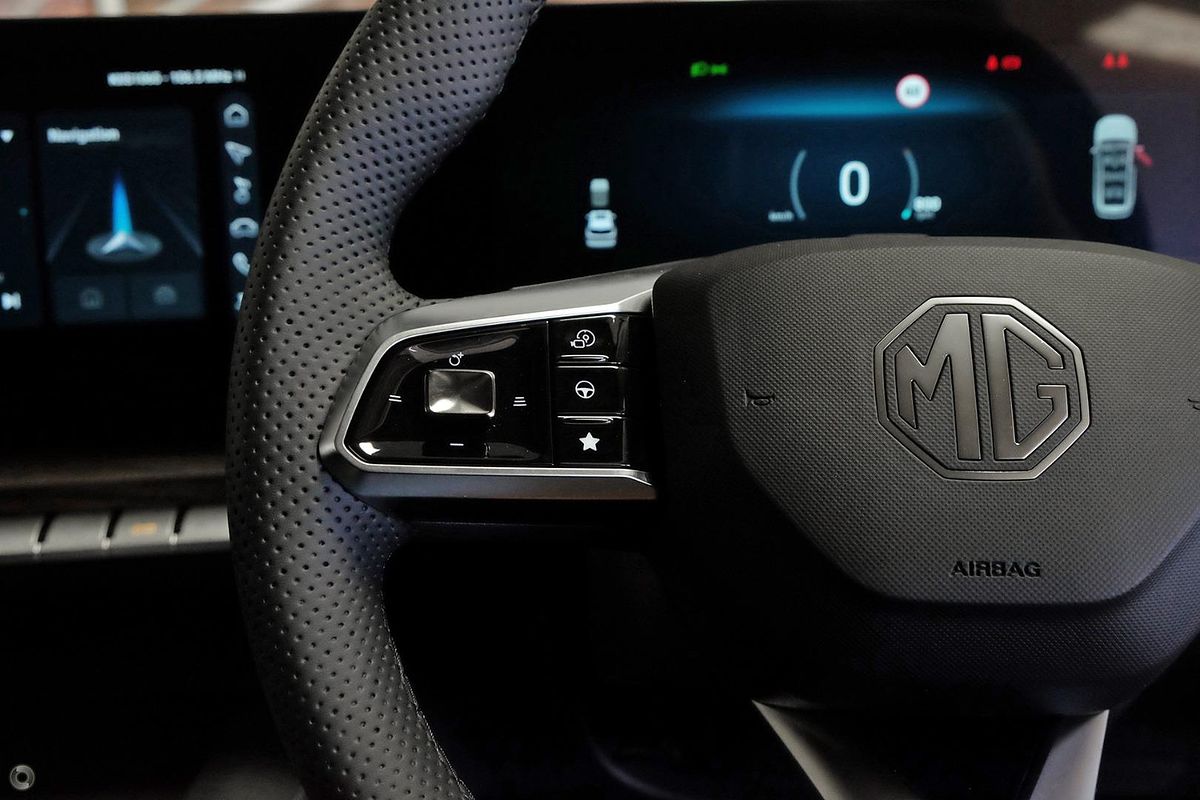 2025 MG QS Essence IS31