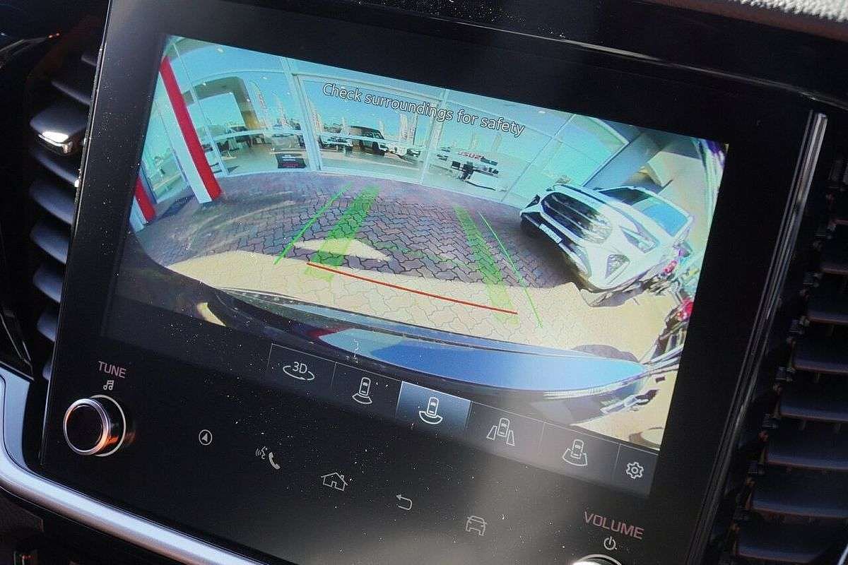 2025 Isuzu MU-X LS-T