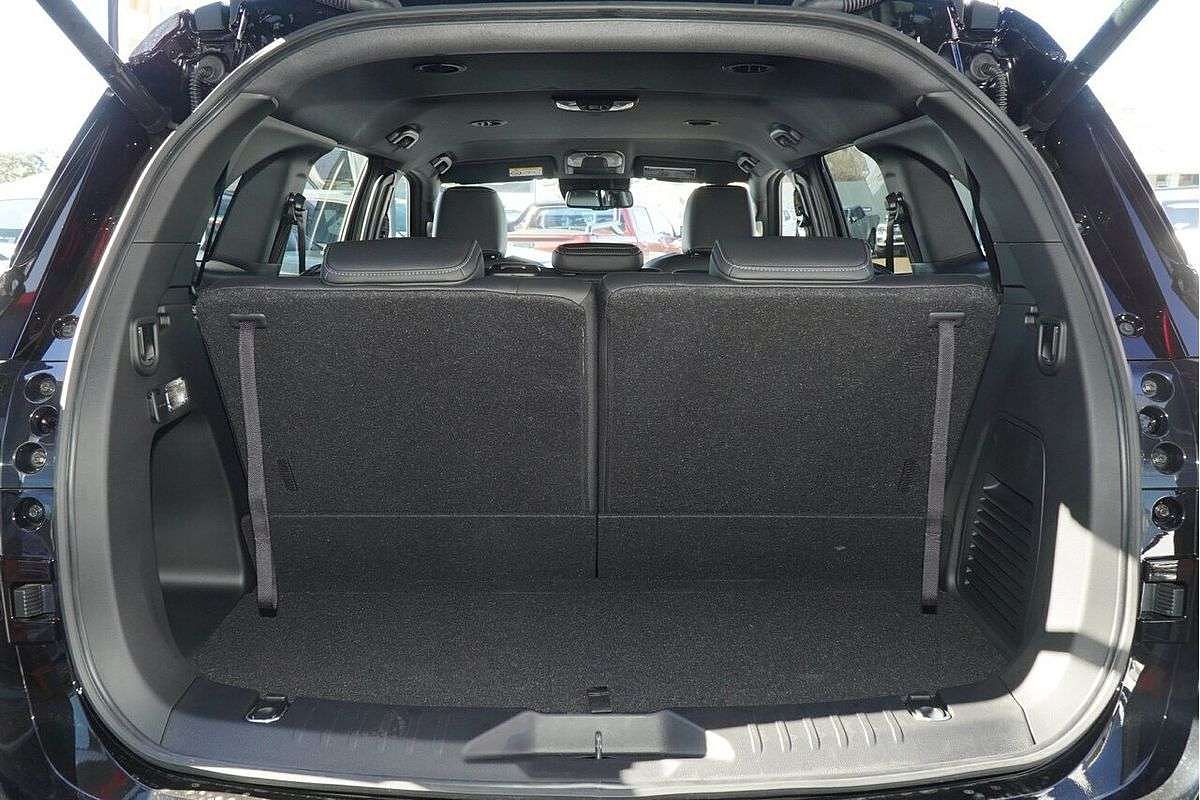 2025 Isuzu MU-X LS-T