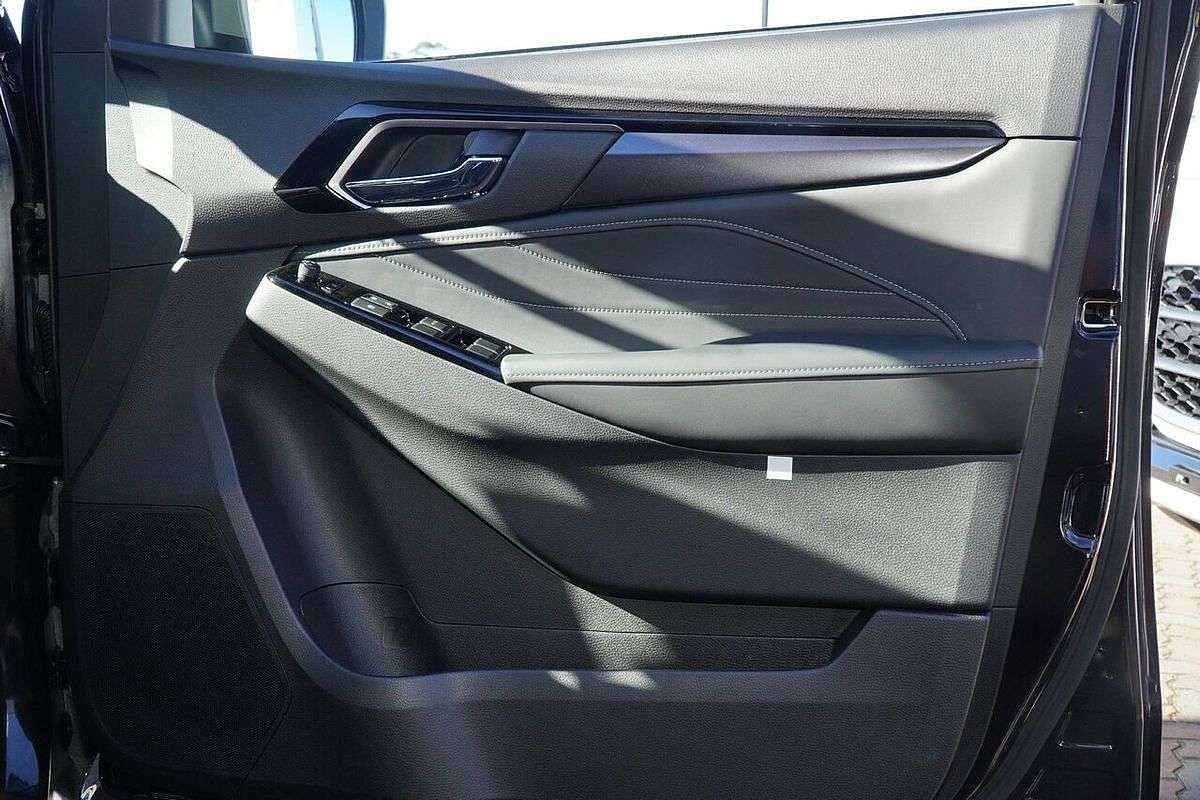 2025 Isuzu MU-X LS-T