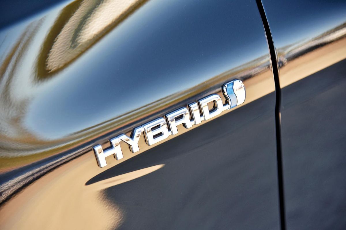 2023 Toyota Camry Ascent AXVH70R