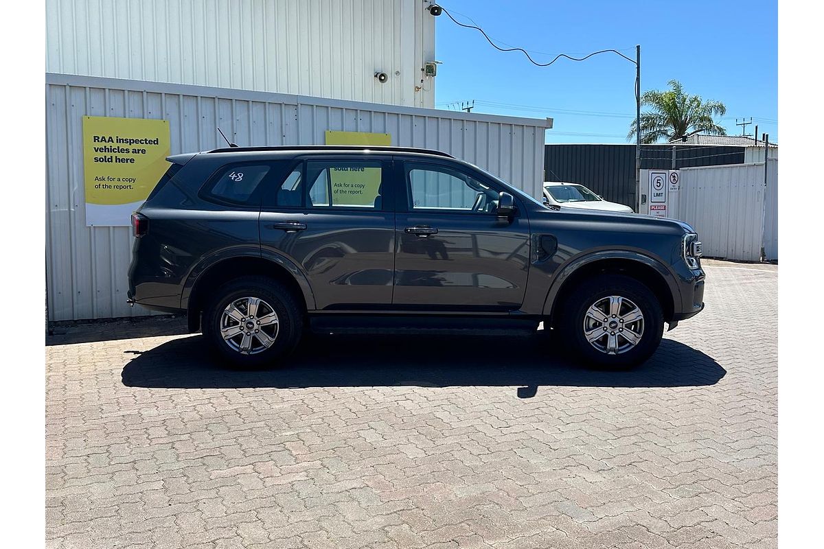 2024 Ford Everest Ambiente 2.0L