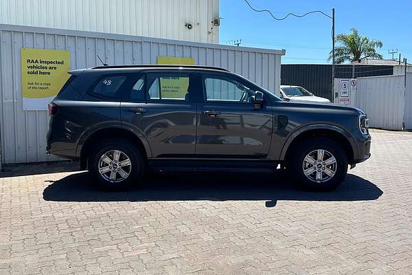2024 Ford Everest Ambiente 2.0L