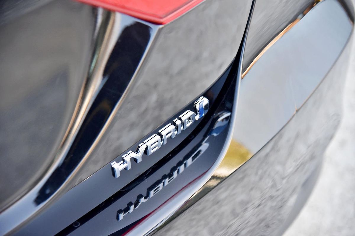 2023 Toyota Camry Ascent AXVH70R