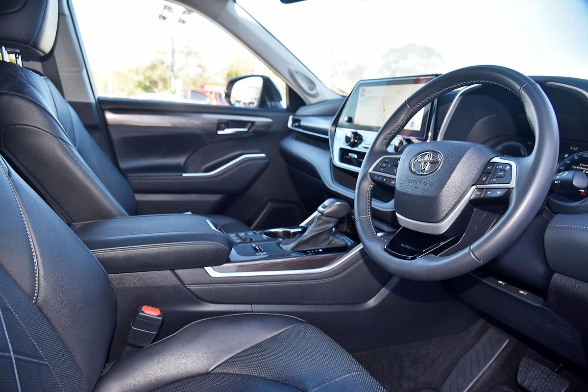 2024 Toyota Kluger Grande AXUH78R