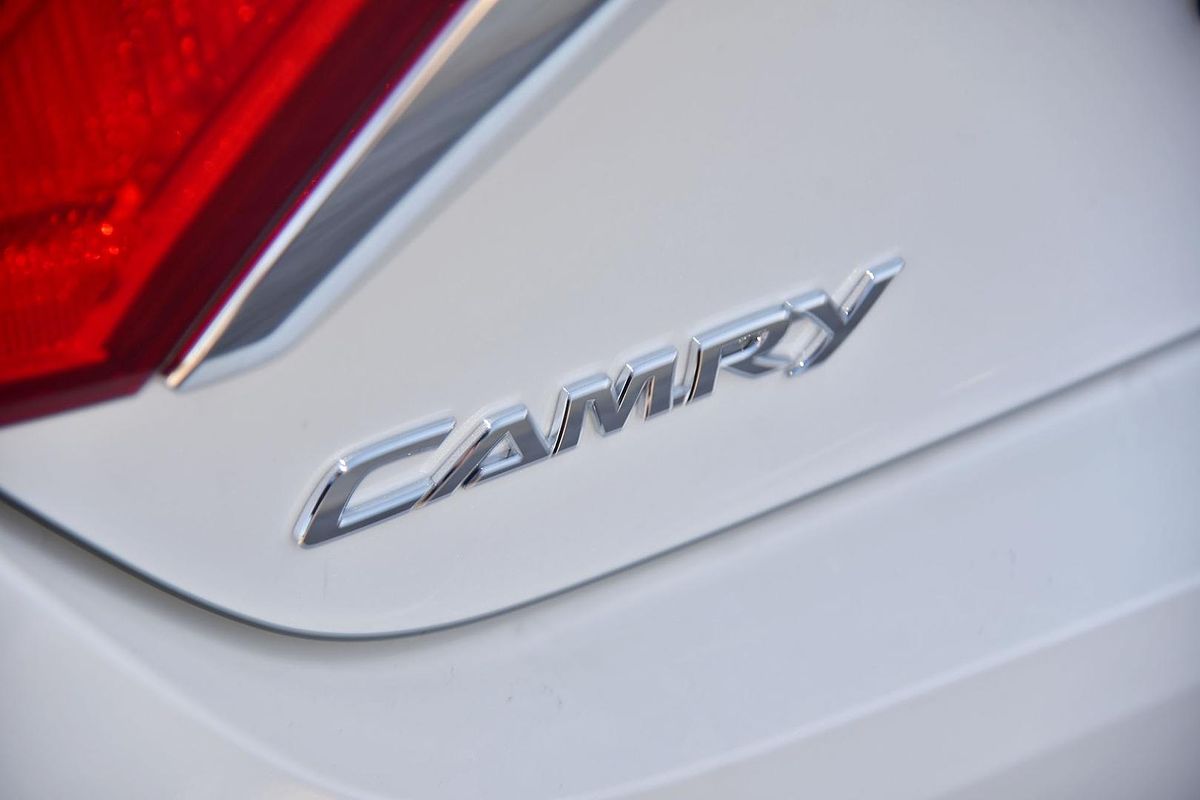 2016 Toyota Camry ATARA SL ASV50R MY16