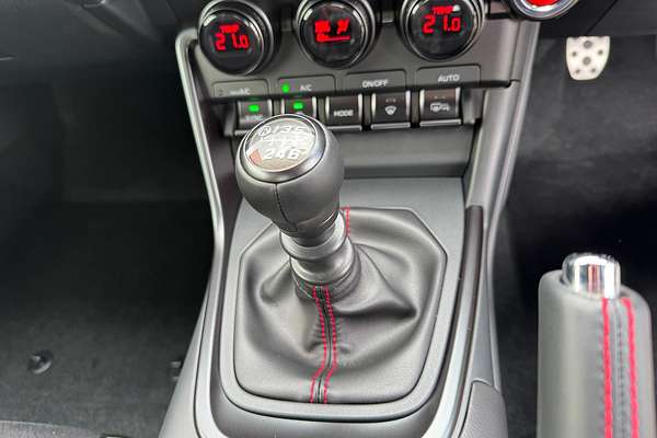 2025 Subaru BRZ tS ZD8