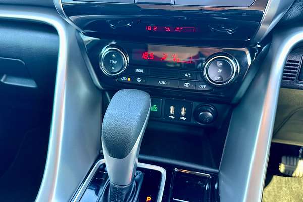 2022 Mitsubishi Eclipse Cross LS YB