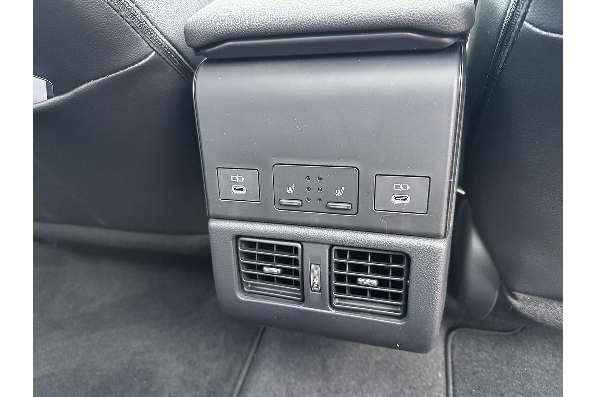 2025 Subaru Solterra AWD Touring E1-1