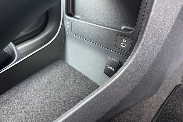 2025 Subaru Solterra AWD Touring E1-1