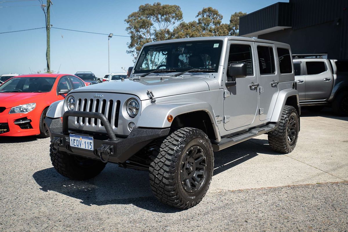 2014 Jeep Wrangler Unlimited Overland JK