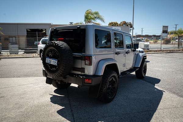2014 Jeep Wrangler Unlimited Overland JK