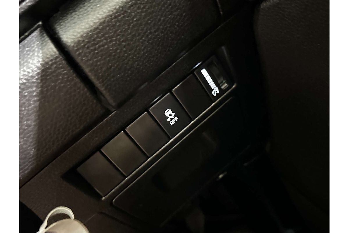 2021 Isuzu D-MAX SX High Ride  Rear Wheel Drive