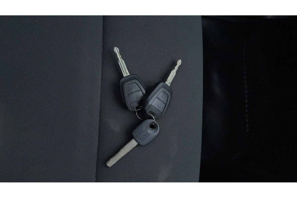 2018 Isuzu D-MAX SX High Ride Rear Wheel Drive