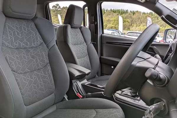 2025 Isuzu D-MAX X-RIDER 4X4