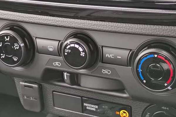 2025 Isuzu D-MAX X-RIDER 4X4