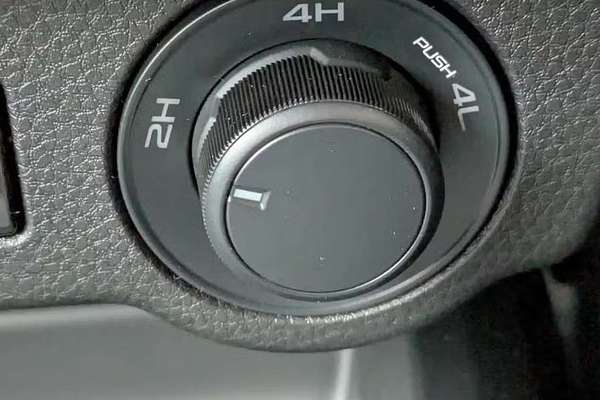 2025 Isuzu D-MAX X-RIDER 4X4