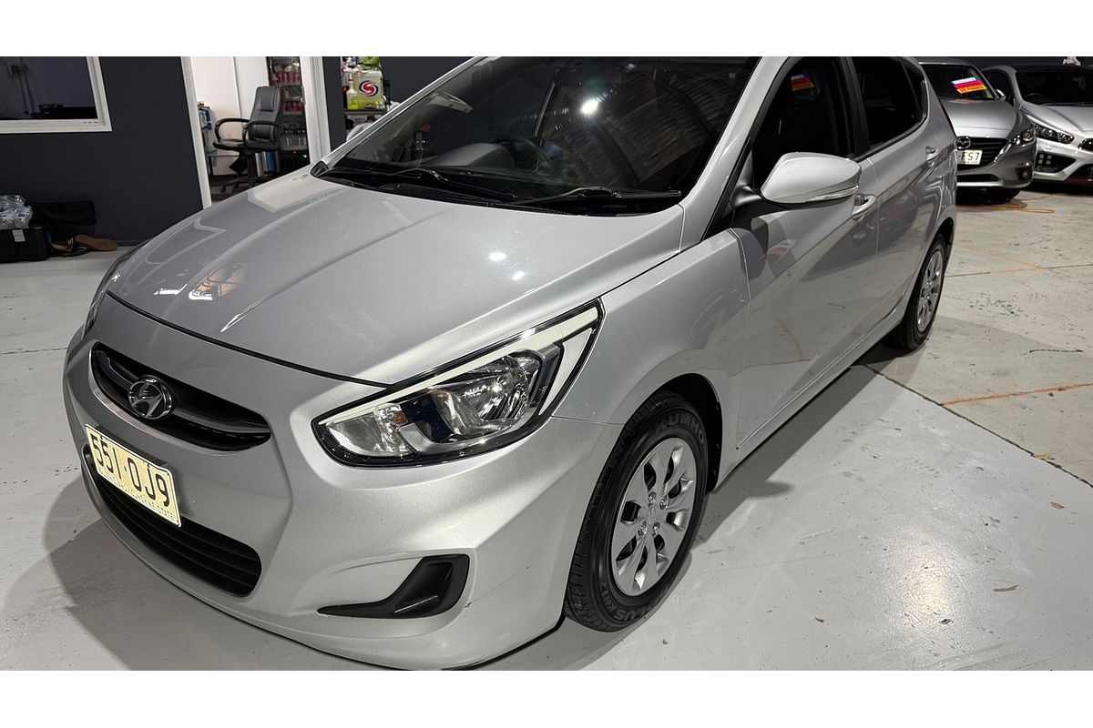 2016 Hyundai Accent Active RB4