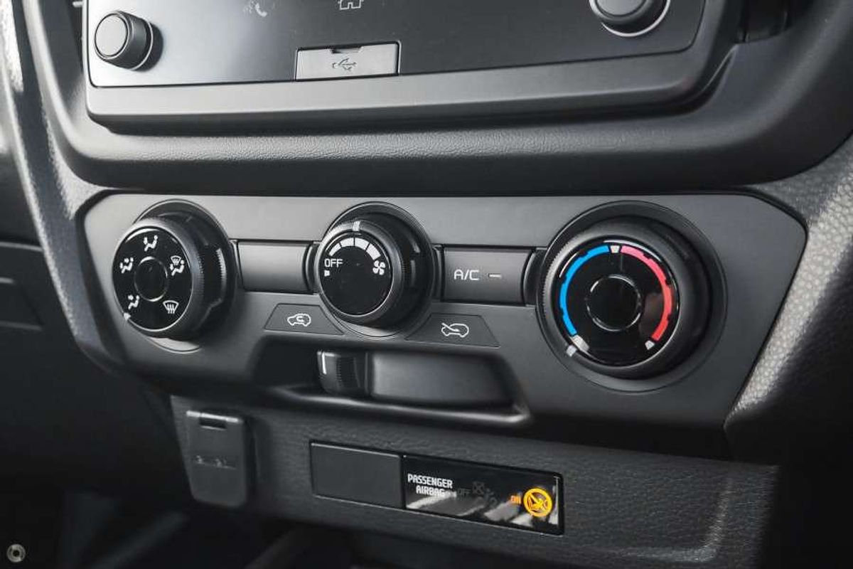 2025 Isuzu D-MAX SX 4X4