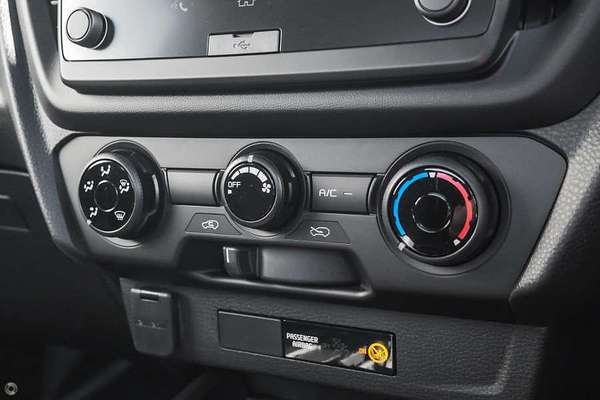 2025 Isuzu D-MAX SX 4X4