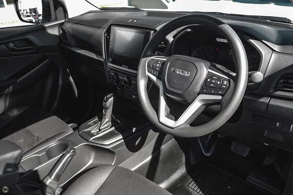 2025 Isuzu D-MAX SX 4X4