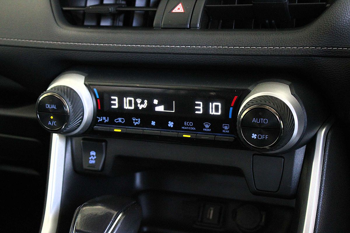 2022 Toyota RAV4 GXL AXAH54R