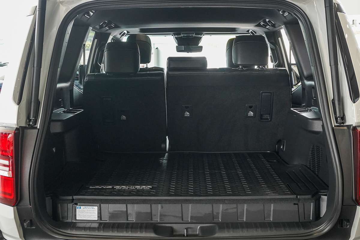 2025 Toyota Landcruiser Prado Altitude GDJ251R