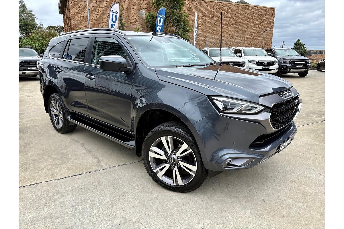 2023 Isuzu MU-X LS-T