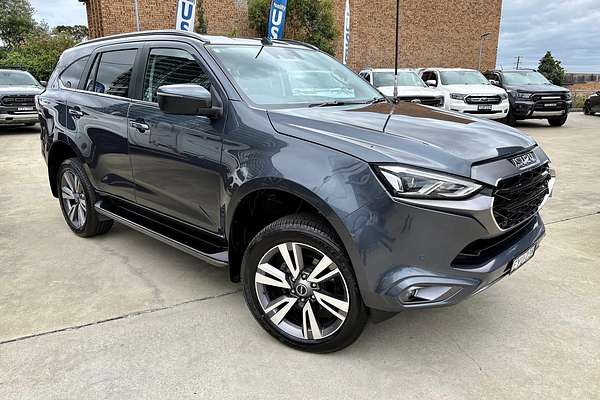 2023 Isuzu MU-X LS-T