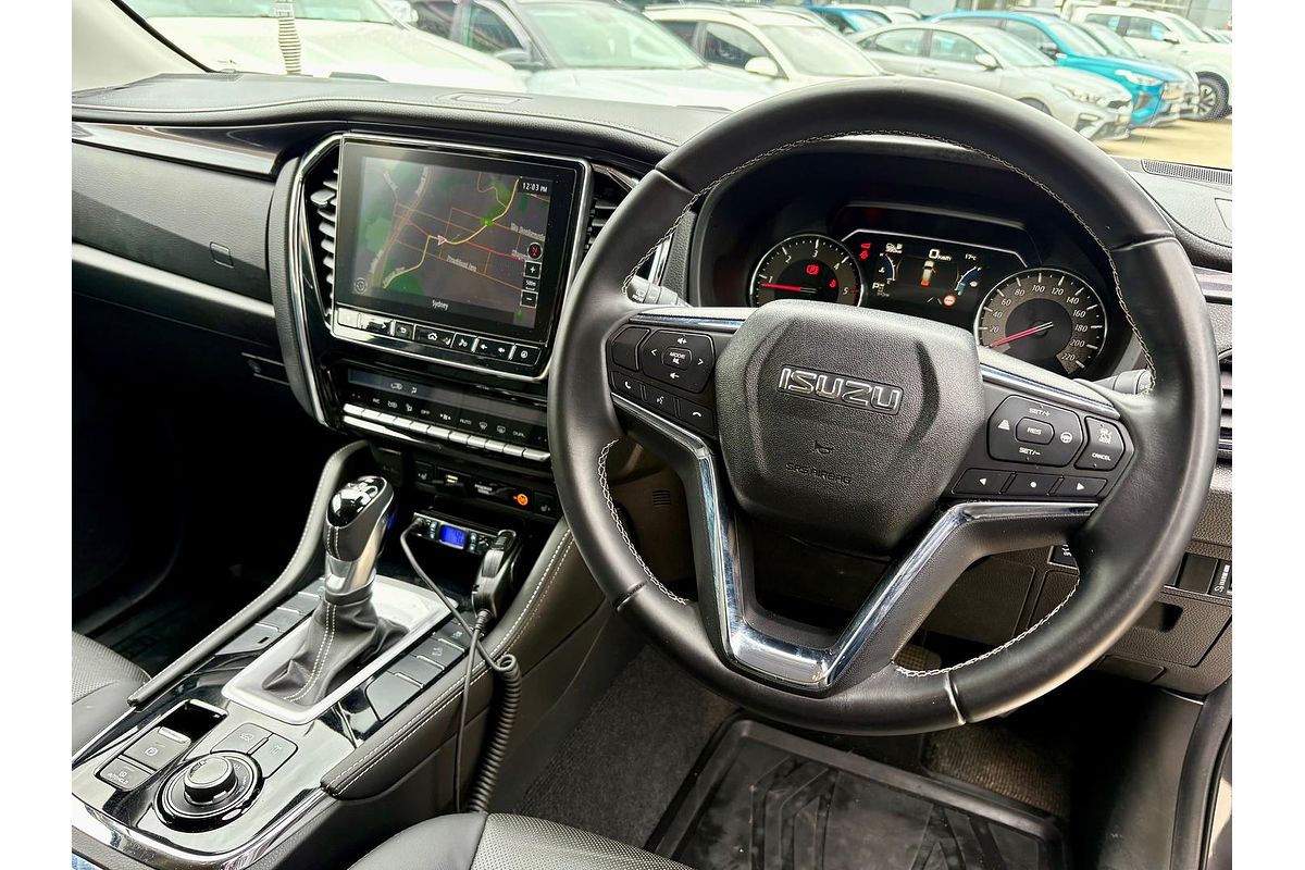 2023 Isuzu MU-X LS-T