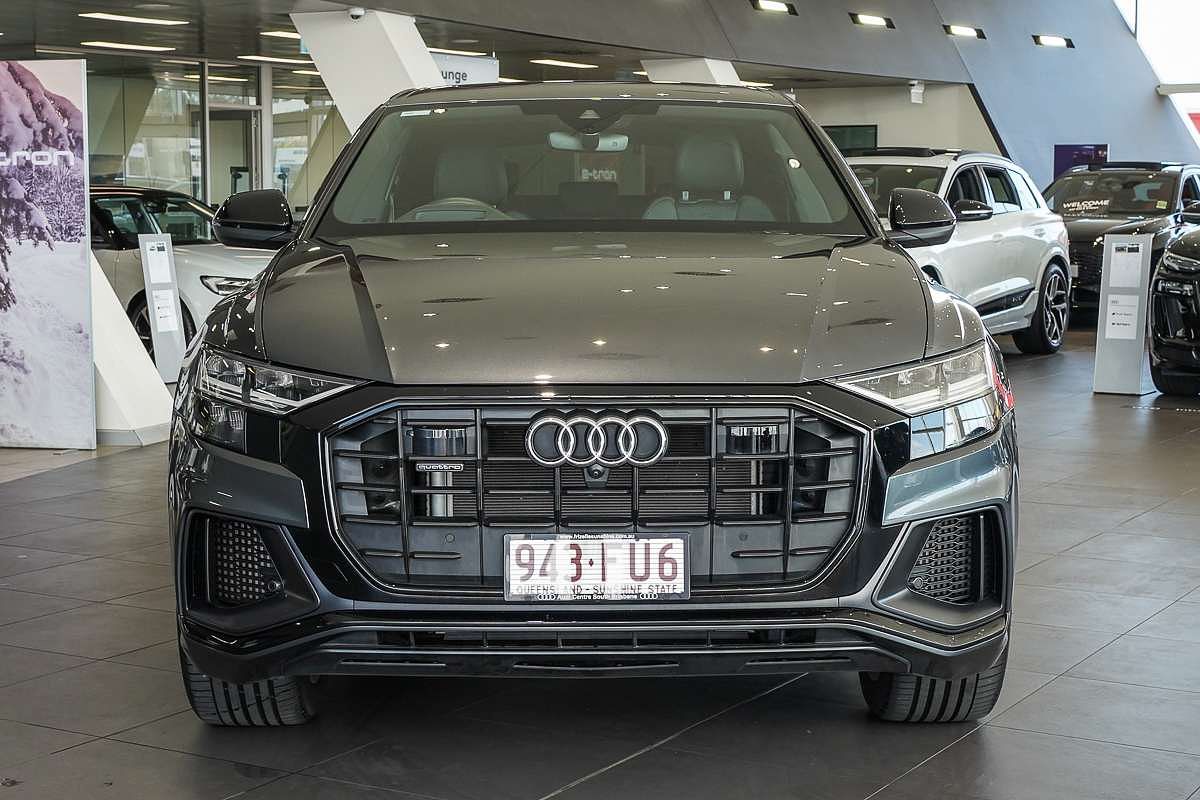 2022 Audi Q8 55 TFSI S line F1