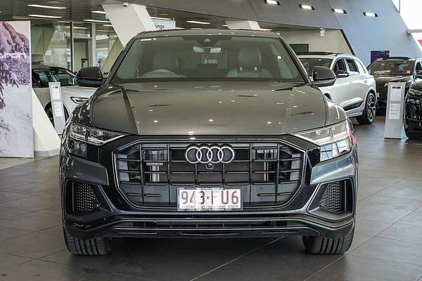 2022 Audi Q8 55 TFSI S line F1