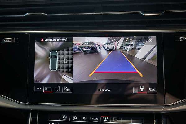 2022 Audi Q8 55 TFSI S line F1