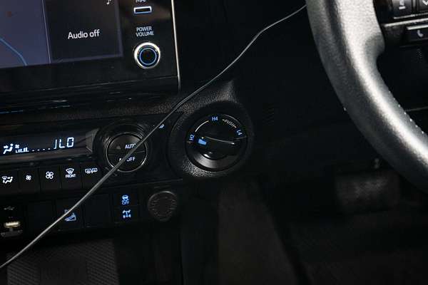 2022 Toyota Hilux SR5 GUN126R 4X4