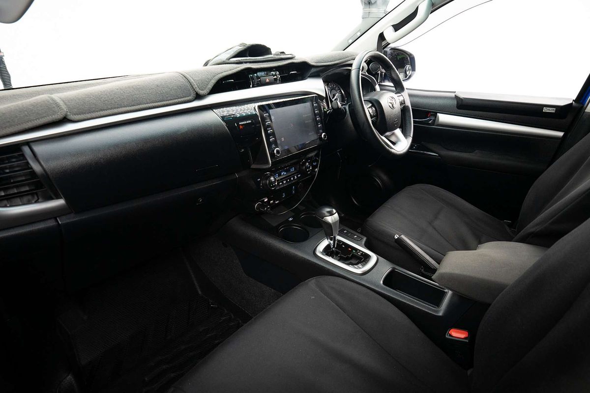 2022 Toyota Hilux SR5 GUN126R 4X4