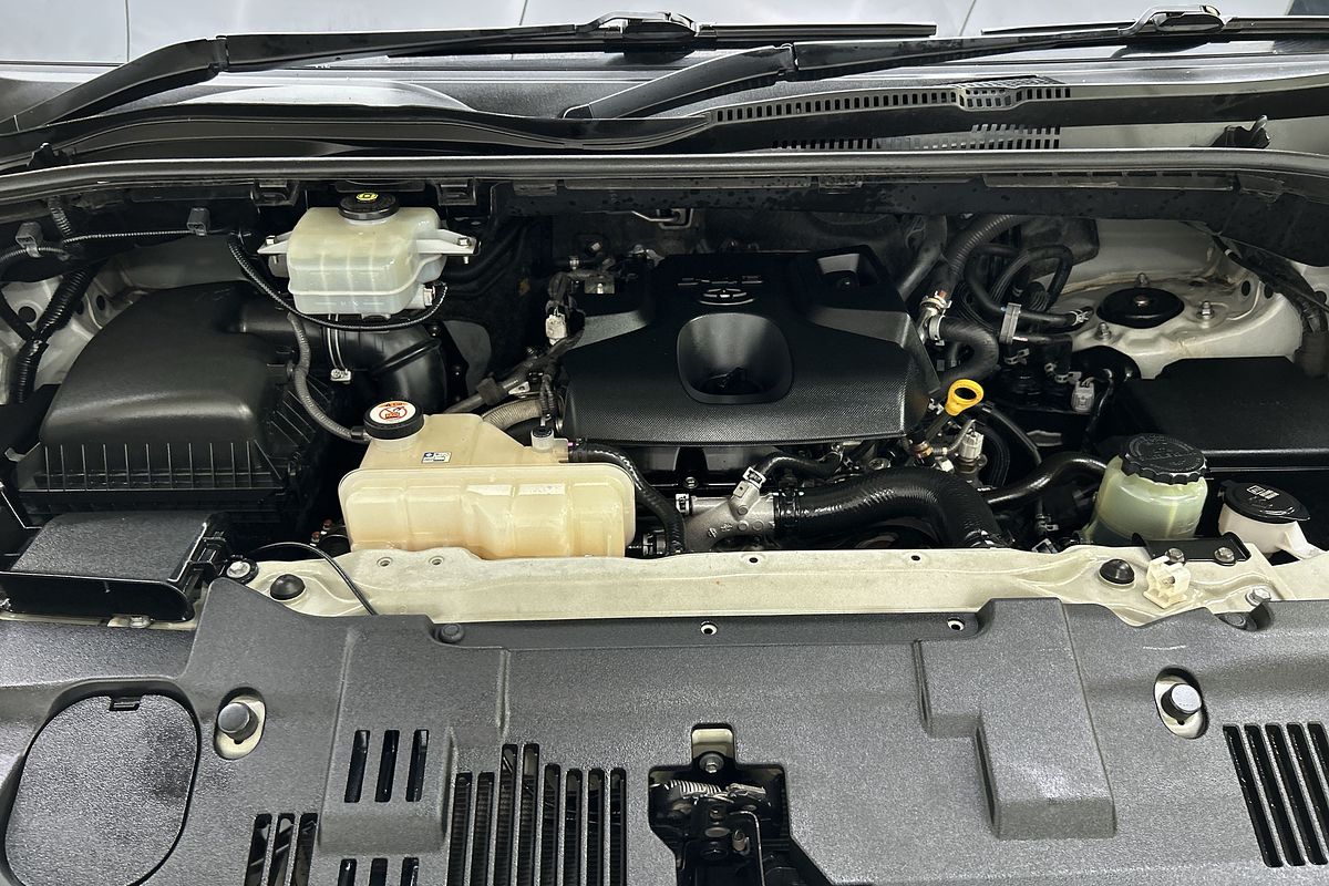 2020 Toyota Hiace GDH320R ELWB High Roof