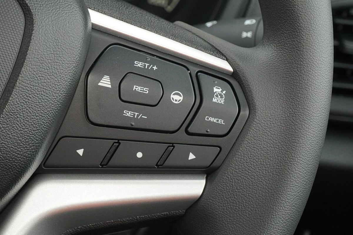 2025 Isuzu D-MAX SX  4X4