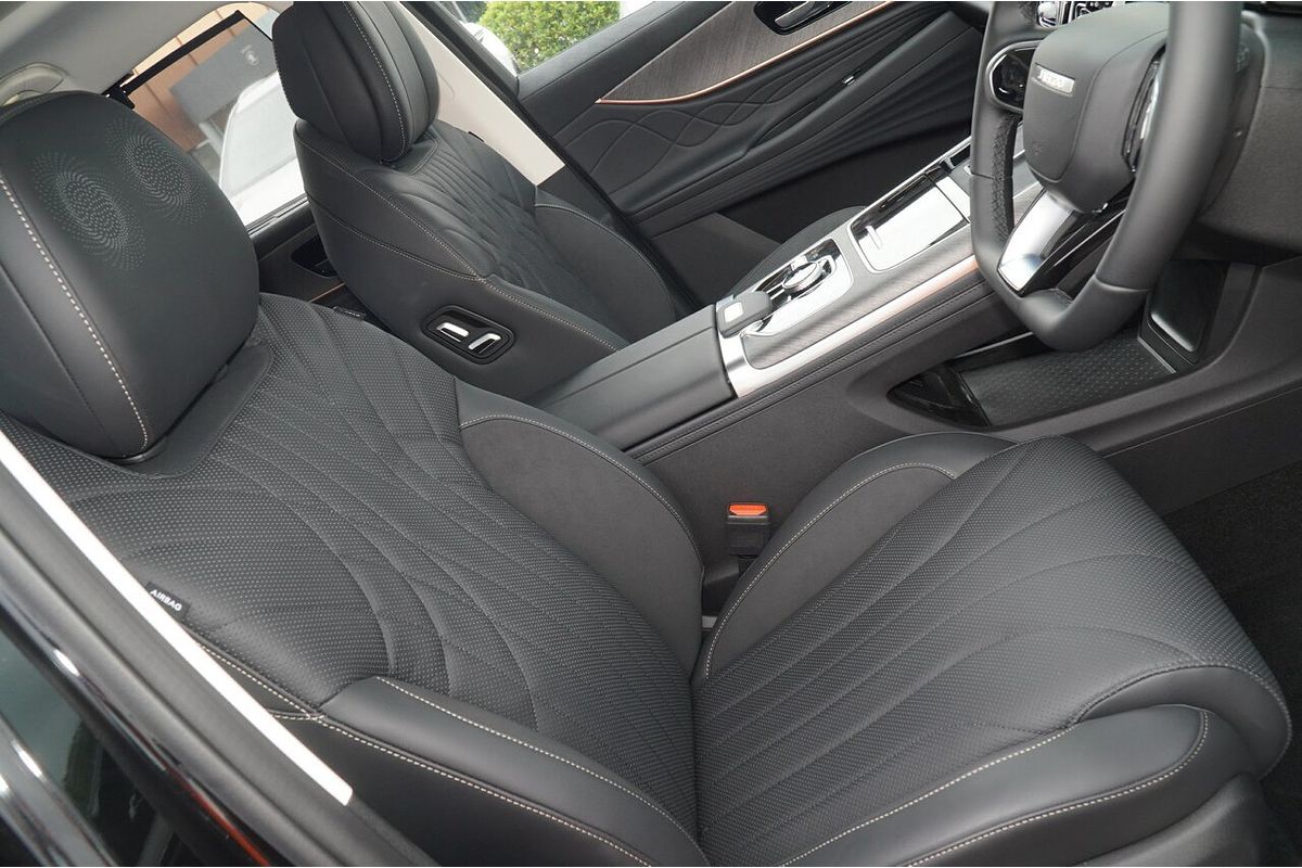 2025 Jaecoo J8 Track