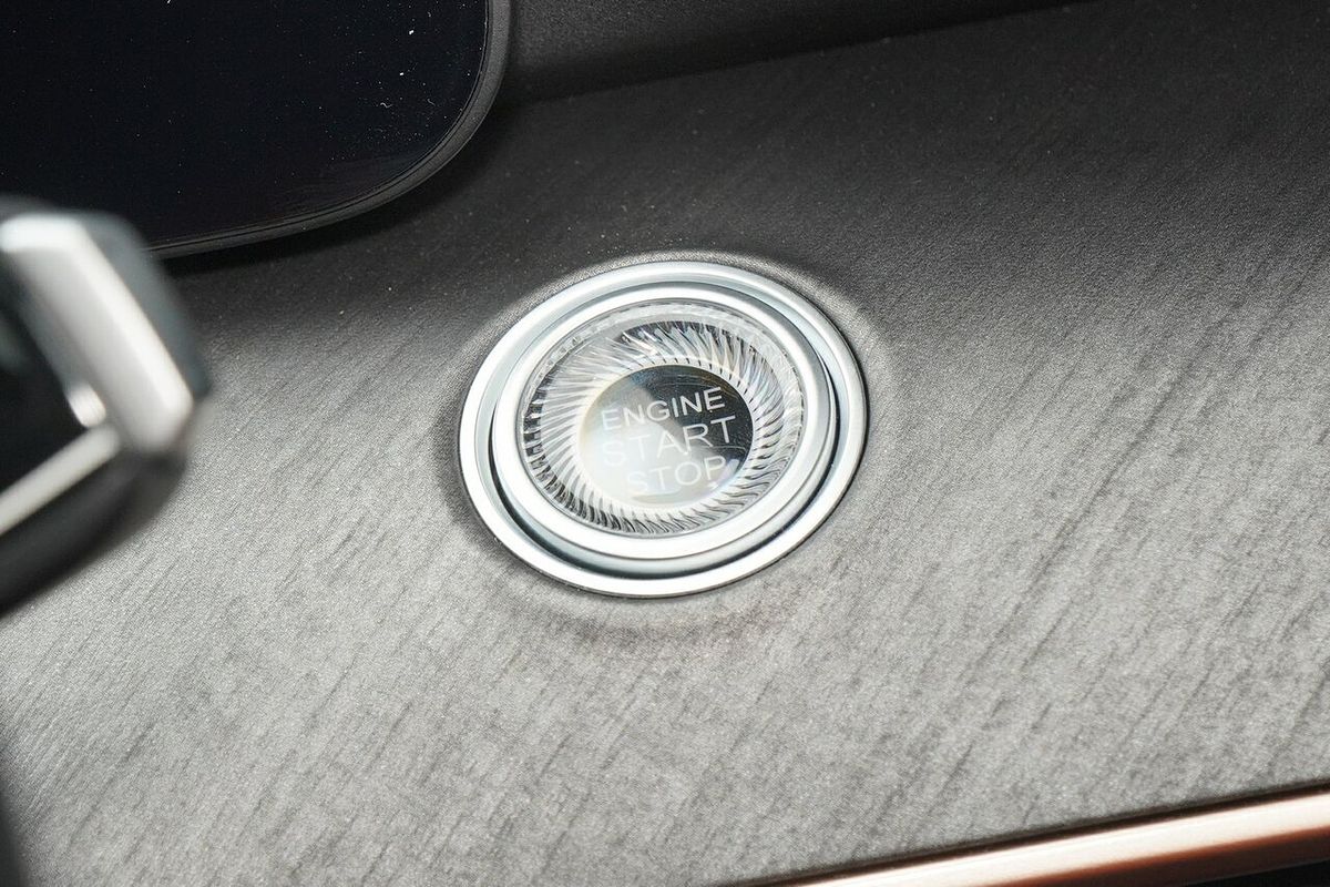 2025 Jaecoo J8 Track