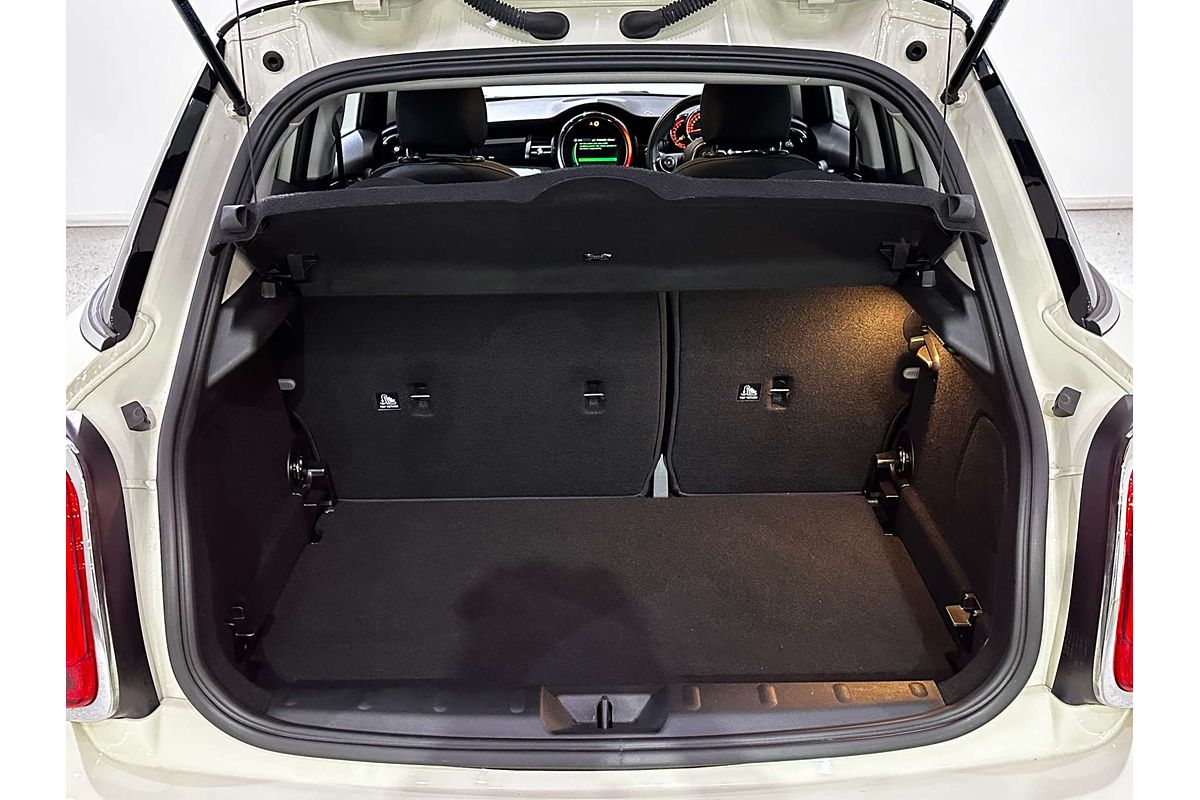 2019 MINI Hatch Cooper F55 LCI