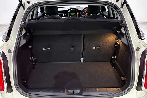 2019 MINI Hatch Cooper F55 LCI