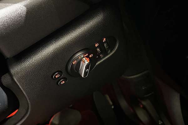 2019 MINI Hatch Cooper F55 LCI