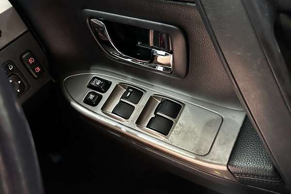 2019 Mitsubishi Pajero GLS NX