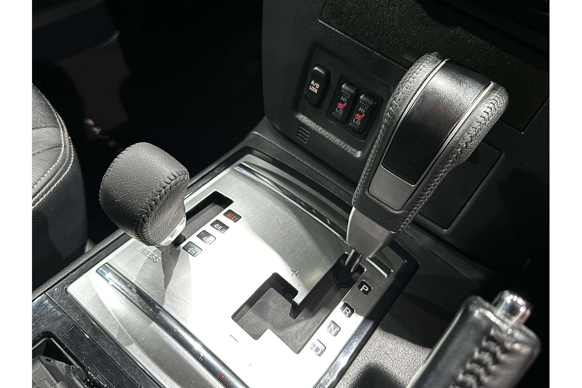 2019 Mitsubishi Pajero GLS NX