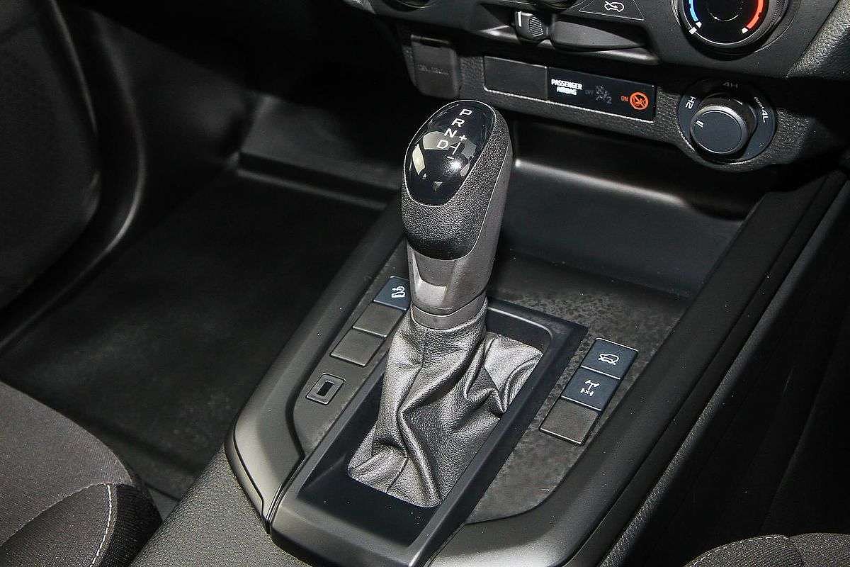 2025 Isuzu D-MAX SX 4X4