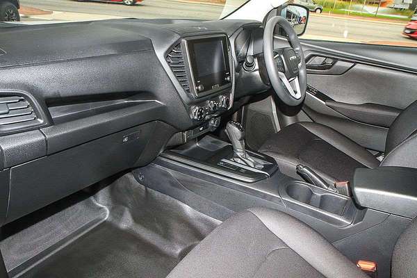 2025 Isuzu D-MAX SX 4X4