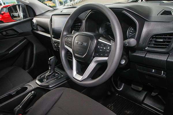 2025 Isuzu D-MAX SX 4X4