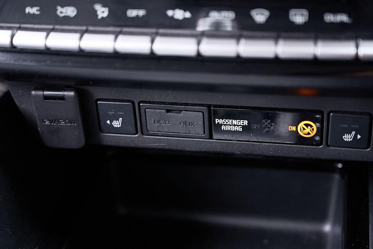 2023 Isuzu MU-X LS-T