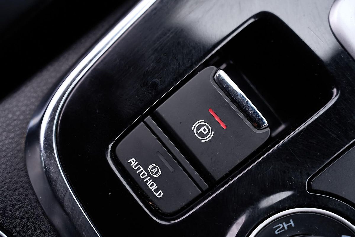 2023 Isuzu MU-X LS-T