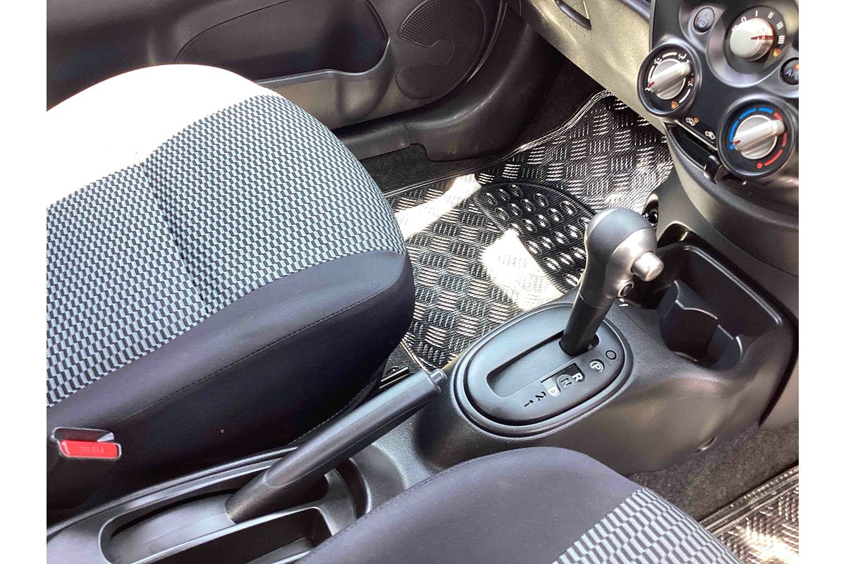 2016 Nissan Micra ST K13